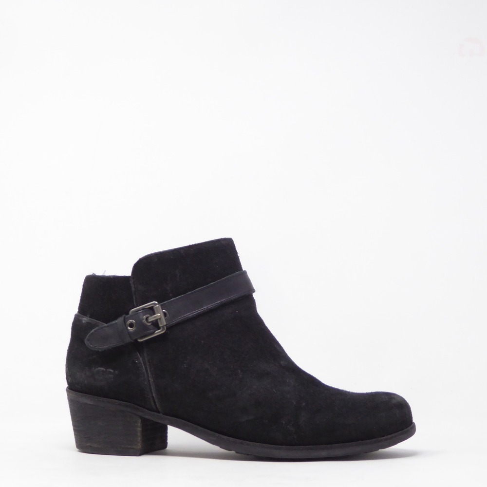 UGG Bellamy Women Ankle Boots Black Suede Buckle Strap Size 7.5